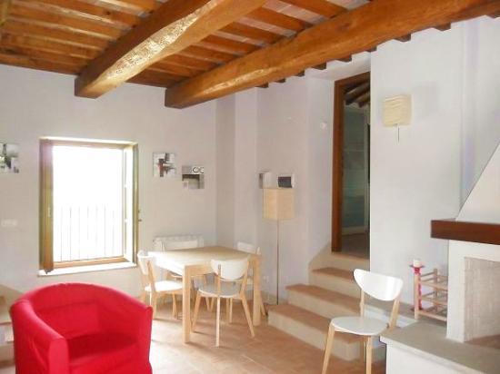 Porzione di casa in  Vendita  a Città della Pieve    102 mq  foto 7