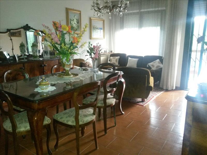 Appartamento in  Vendita  a Perugia   quadrilocale   90 mq  foto 3
