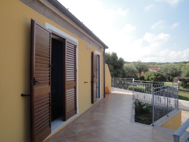 Villetta a schiera in  Vendita  a Santa Teresa Gallura   trilocale   60 mq  foto 2