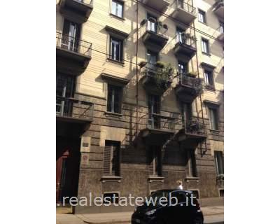 Appartamento in  Vendita  a Torino   quadrilocale   125 mq  foto 4