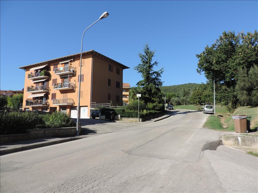 Appartamento in  Vendita  a Passignano sul Trasimeno    80 mq  foto 1