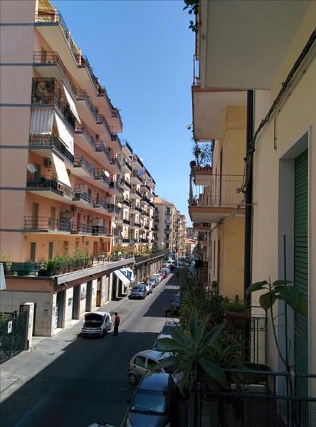 Appartamento in  Affitto  a Catania   trilocale   85 mq  foto 1