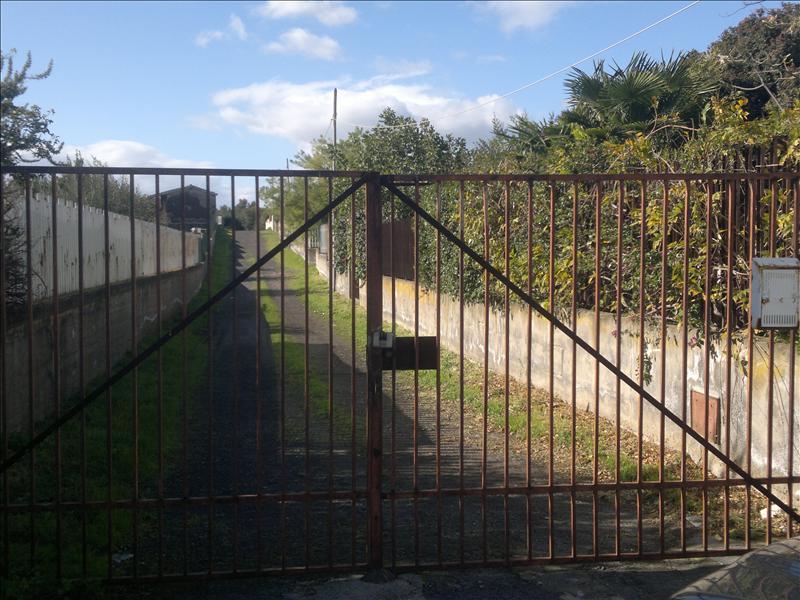 Terreno agricolo in  Vendita  a Misterbianco    2500 mq  foto 2