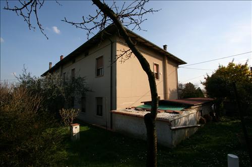 Appartamento in  Vendita  a Foiano della Chiana    240 mq  foto 3