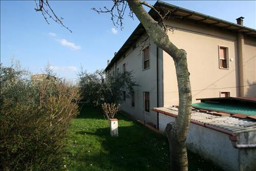 Appartamento in  Vendita  a Foiano della Chiana    240 mq  foto 4