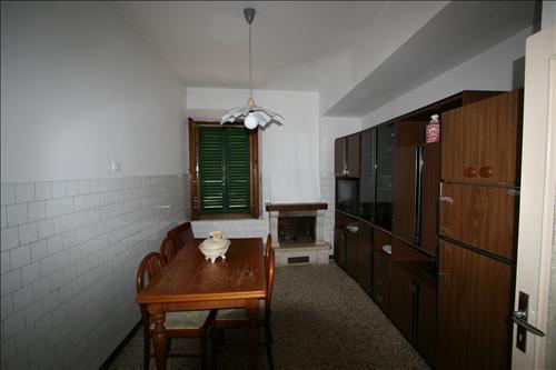 Appartamento in  Vendita  a Asciano    80 mq  foto 6