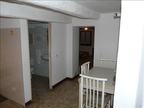Appartamento in  Vendita  a Siena    50 mq  foto 3