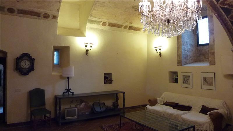Villa in  Vendita  a Siena   10 vani  400 mq  foto 2