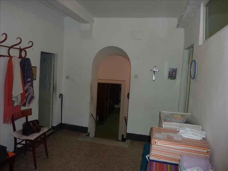 Appartamento in  Vendita  a Siena   5 vani  105 mq  foto 2