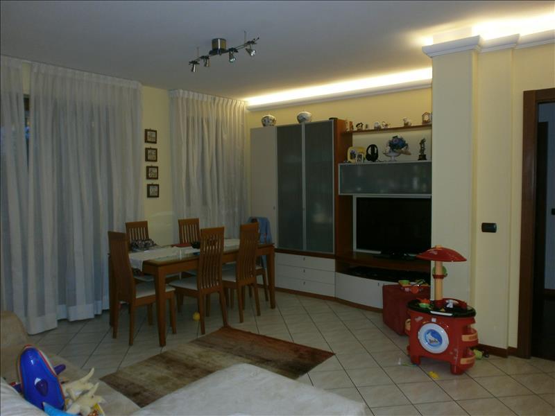 Appartamento in  Vendita  a Perugia   trilocale   102 mq  foto 2