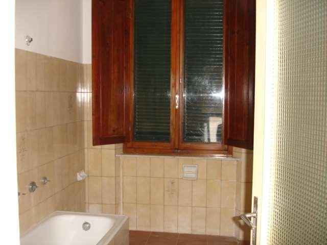 Villa in  Vendita  a Castelfranco di Sotto   9 vani  280 mq  foto 8