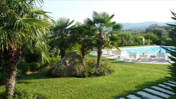 Appartamento in  Vendita  a Padenghe sul Garda    130 mq  foto 6