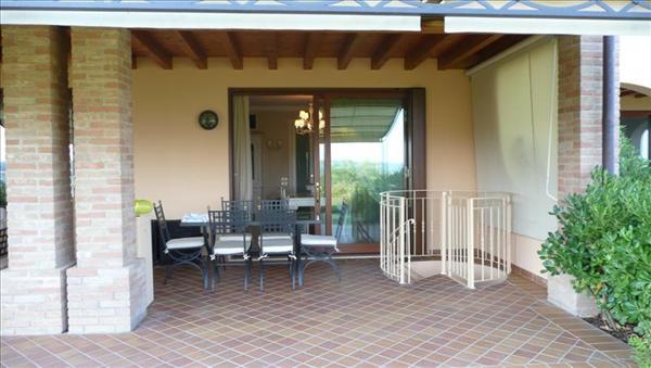 Appartamento in  Vendita  a Padenghe sul Garda    130 mq  foto 9