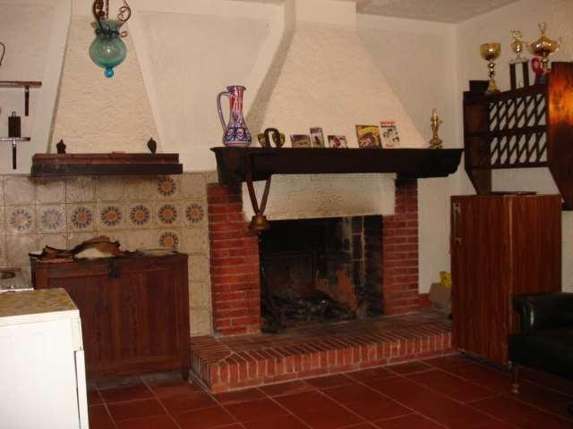 Casale  in  Vendita  a Monsummano Terme   5 vani  270 mq  foto 3