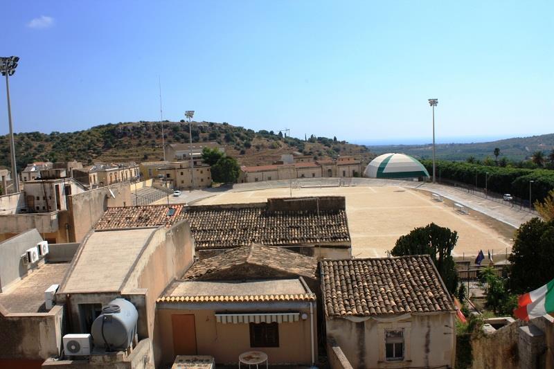 Casa singola in  Vendita  a Noto   6 vani  100 mq  foto 1