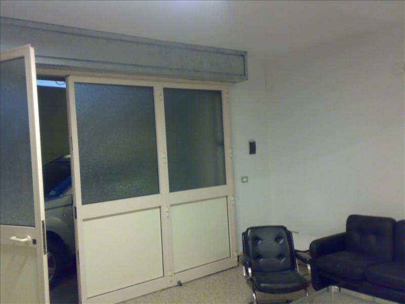 Magazzino in  Vendita  a Catania    120 mq  foto 2