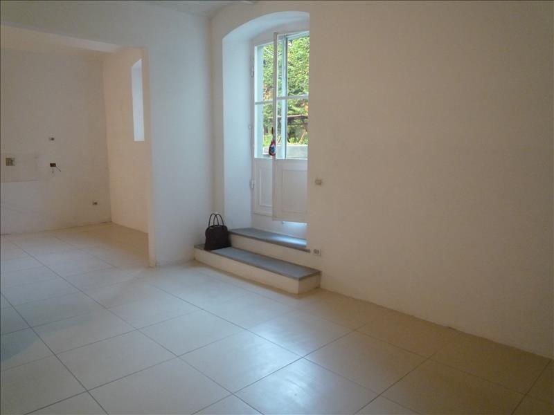 Appartamento in  Vendita  a Firenze   trilocale   98 mq  foto 2